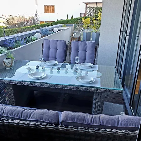 Campa Apartment *